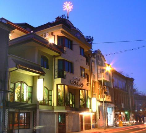 Hotel Cosmos Asenovgrad Eksteriør billede