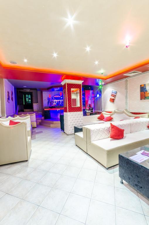 Hotel Cosmos Asenovgrad Eksteriør billede